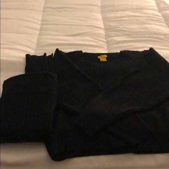 Sweater crop top outfit - Picture 1 of 2